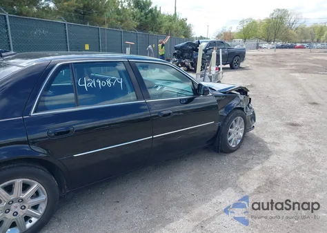 2009 Cadillac Dts 1Sd z USA, uszkodzony, nr VIN 1G6KD57Y29U141800